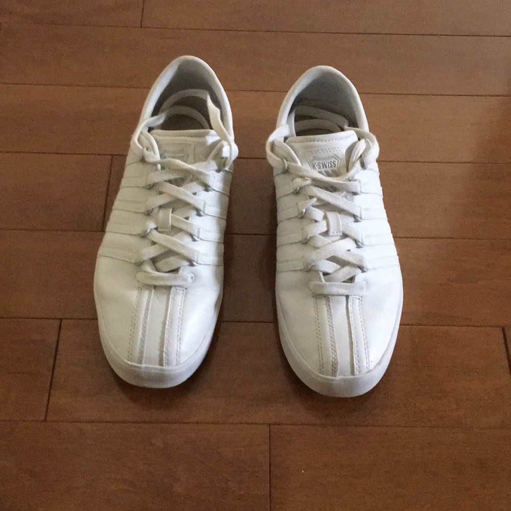 Kswiss white leather tennis shoes